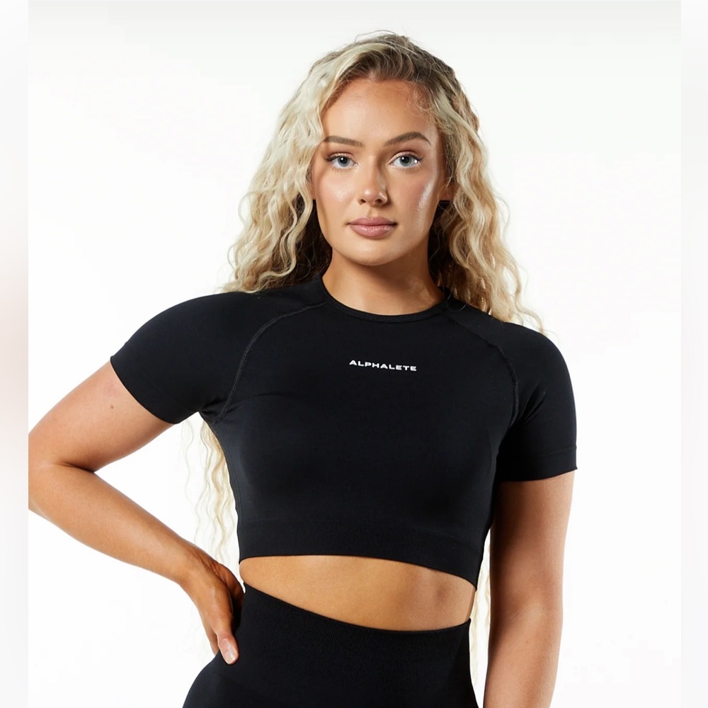 Black Alphalete activewear crop top